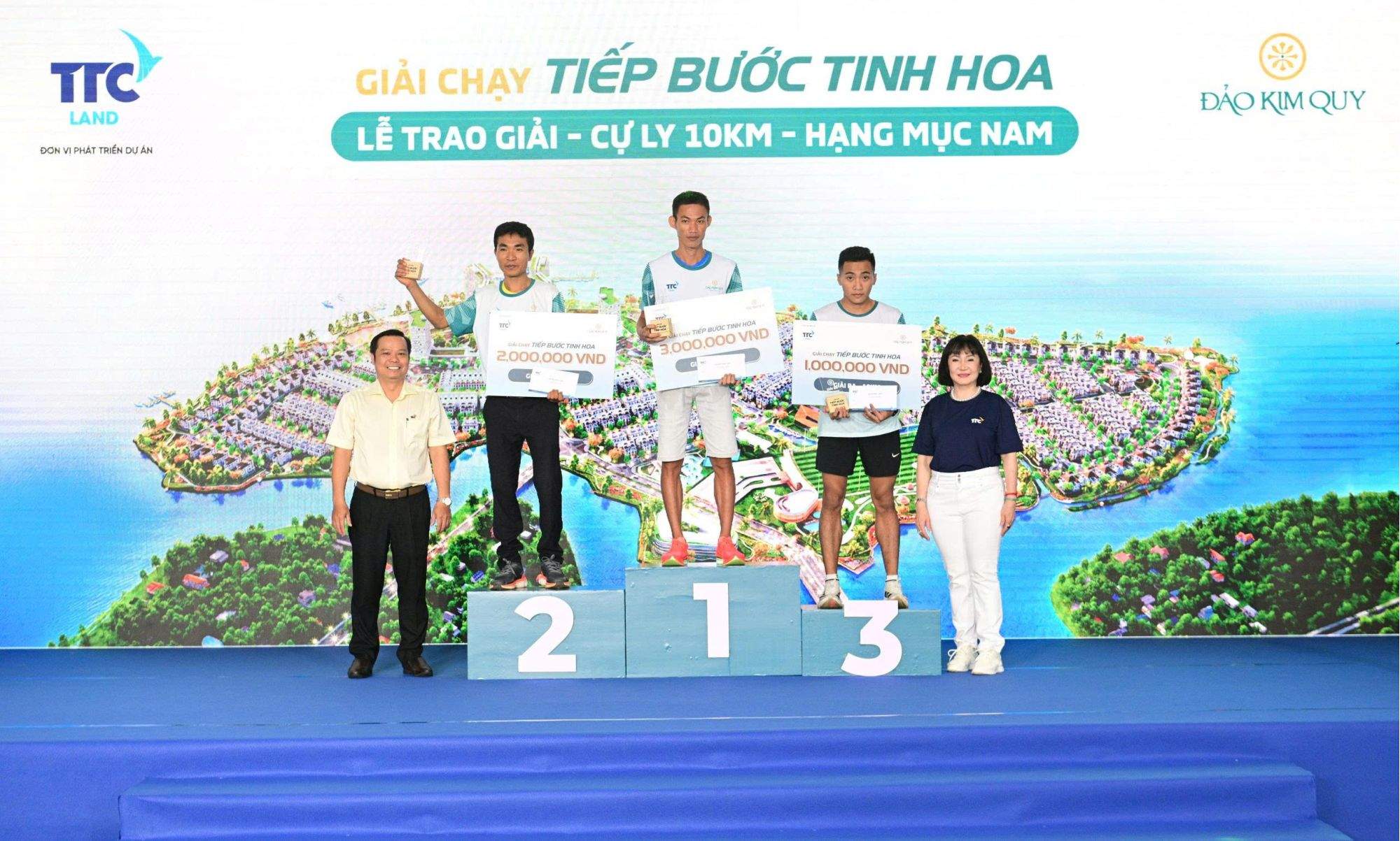 83193d4e-069d- 45c9-b579-e0dd 28af74ba.jpg