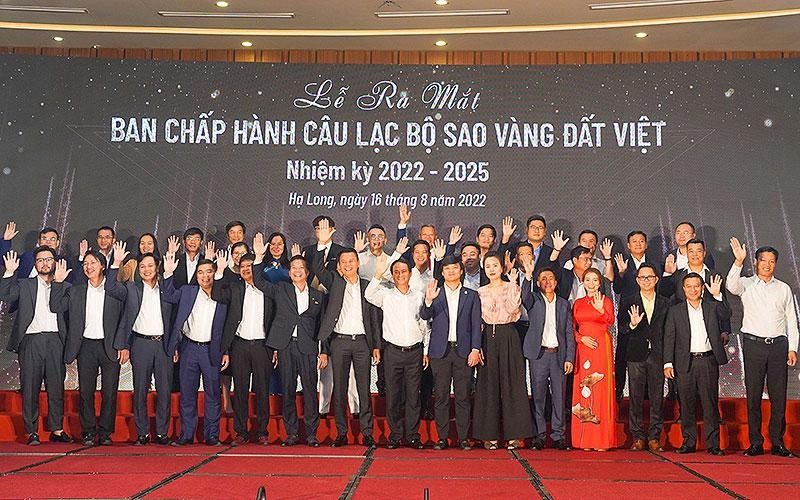 Ra mắt Ban Chấp hành Câu lạc bộ “Sao Vàng đất Việt”